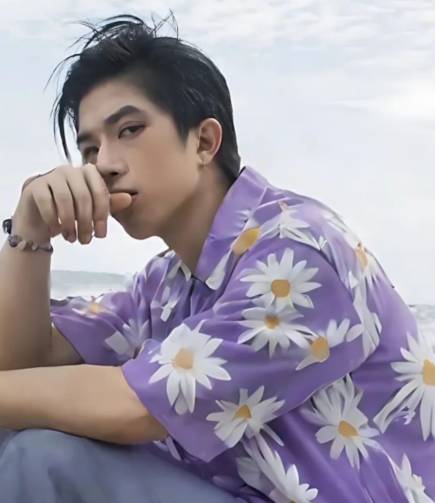 Purple Daisy Casual Short-Sleeve Shirt “Violet Breeze” - UHEL165891